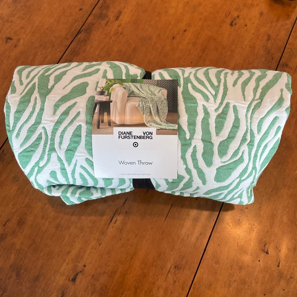 Diane Von Furstenberg Green and White Woven Throw